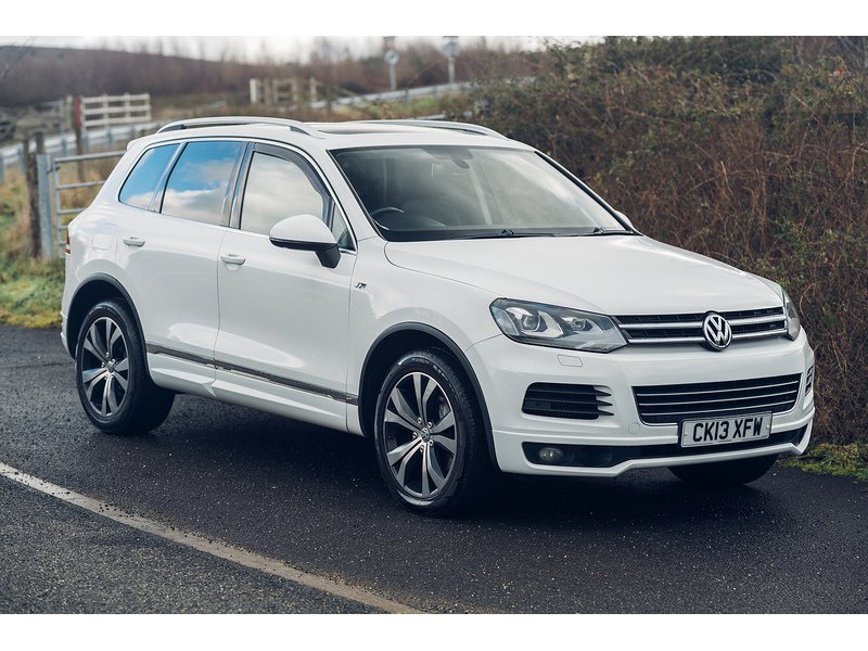 Volkswagen 3.0 TDI V6 BlueMotion Tech R-Line SUV 5dr Diesel Tiptronic 4WD Euro 5 (s/s) (245 ps)