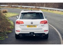 3.0 TDI V6 BlueMotion Tech R-Line SUV 5dr Diesel Tiptronic 4WD Euro 5 (s/s) (245 ps)