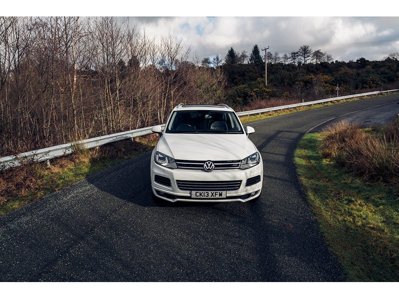 Volkswagen 3.0 TDI V6 BlueMotion Tech R-Line SUV 5dr Diesel Tiptronic 4WD Euro 5 (s/s) (245 ps)