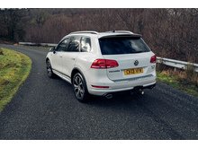 3.0 TDI V6 BlueMotion Tech R-Line SUV 5dr Diesel Tiptronic 4WD Euro 5 (s/s) (245 ps)