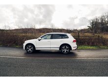 3.0 TDI V6 BlueMotion Tech R-Line SUV 5dr Diesel Tiptronic 4WD Euro 5 (s/s) (245 ps)