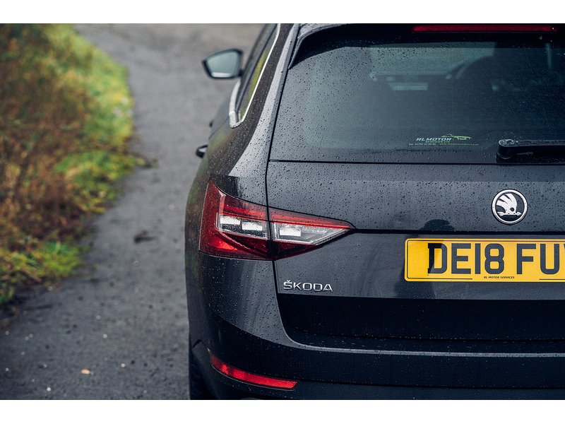 Skoda 2.0 TDI SE L Executive Estate 5dr Diesel DSG Euro 6 (s/s) (150 ps)