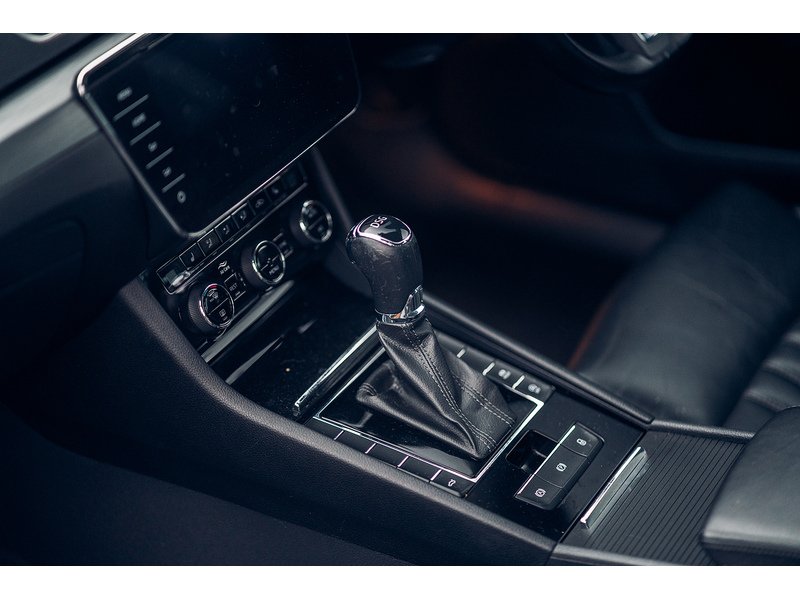 Skoda 2.0 TDI SE L Executive Estate 5dr Diesel DSG Euro 6 (s/s) (150 ps)