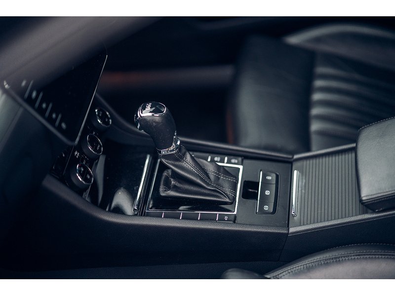 Skoda 2.0 TDI SE L Executive Estate 5dr Diesel DSG Euro 6 (s/s) (150 ps)