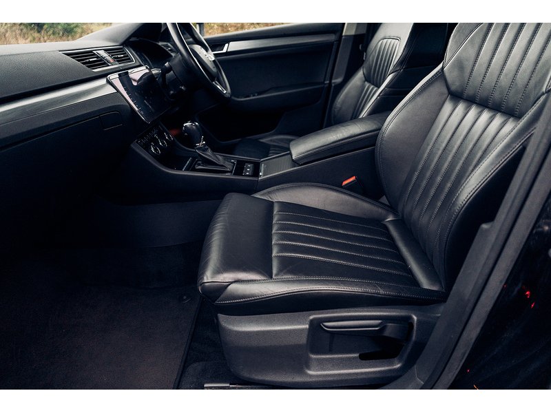 Skoda 2.0 TDI SE L Executive Estate 5dr Diesel DSG Euro 6 (s/s) (150 ps)