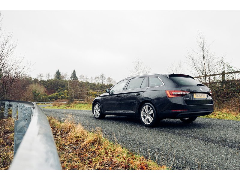 Skoda 2.0 TDI SE L Executive Estate 5dr Diesel DSG Euro 6 (s/s) (150 ps)