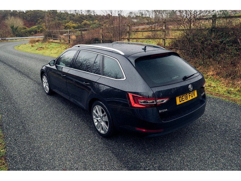 Skoda 2.0 TDI SE L Executive Estate 5dr Diesel DSG Euro 6 (s/s) (150 ps)