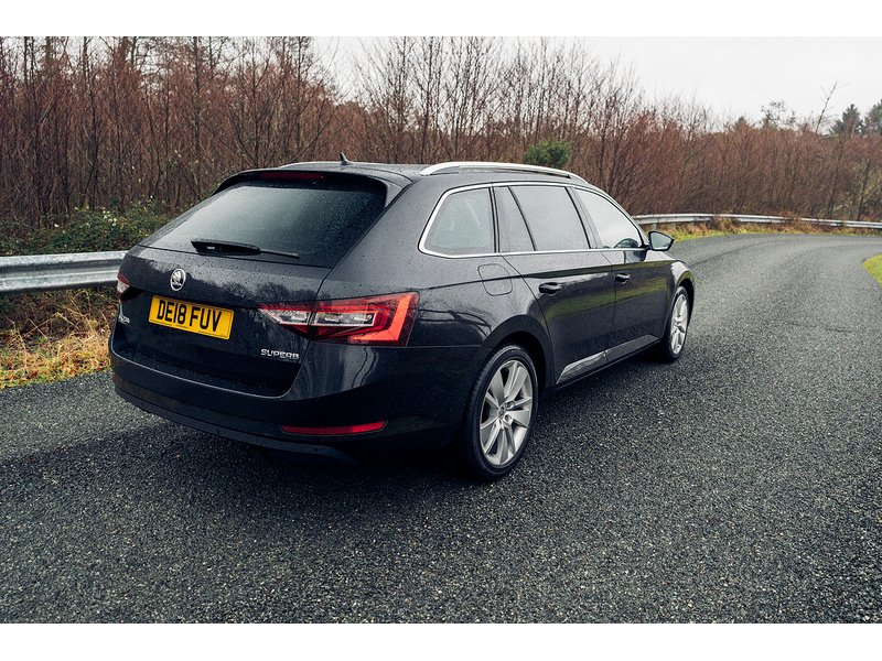 Skoda 2.0 TDI SE L Executive Estate 5dr Diesel DSG Euro 6 (s/s) (150 ps)
