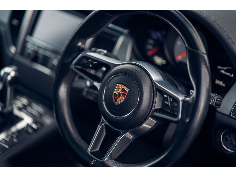 Porsche 3.0 TD V6 S SUV 5dr Diesel PDK 4WD Euro 6 (s/s) (258 ps)