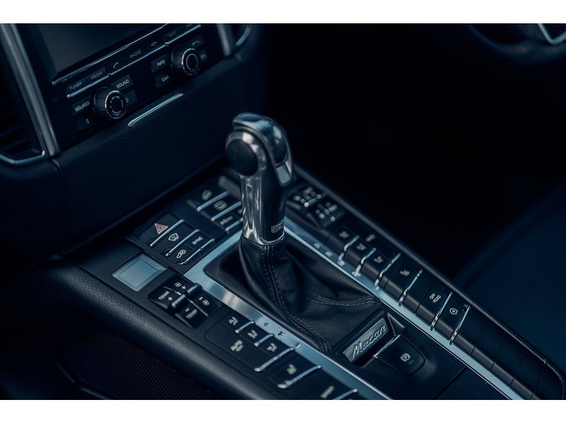 Porsche 3.0 TD V6 S SUV 5dr Diesel PDK 4WD Euro 6 (s/s) (258 ps)