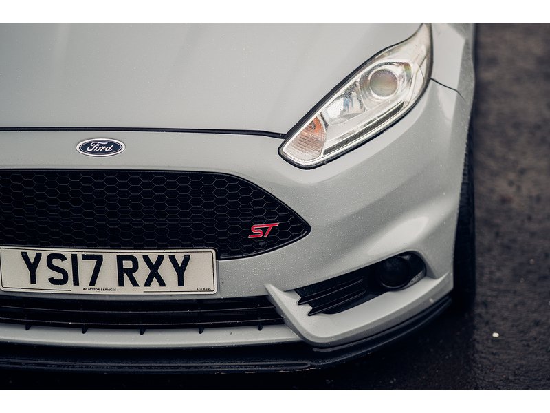 Ford 1.6T EcoBoost ST-200 Hatchback 3dr Petrol Manual Euro 6 (200 ps)