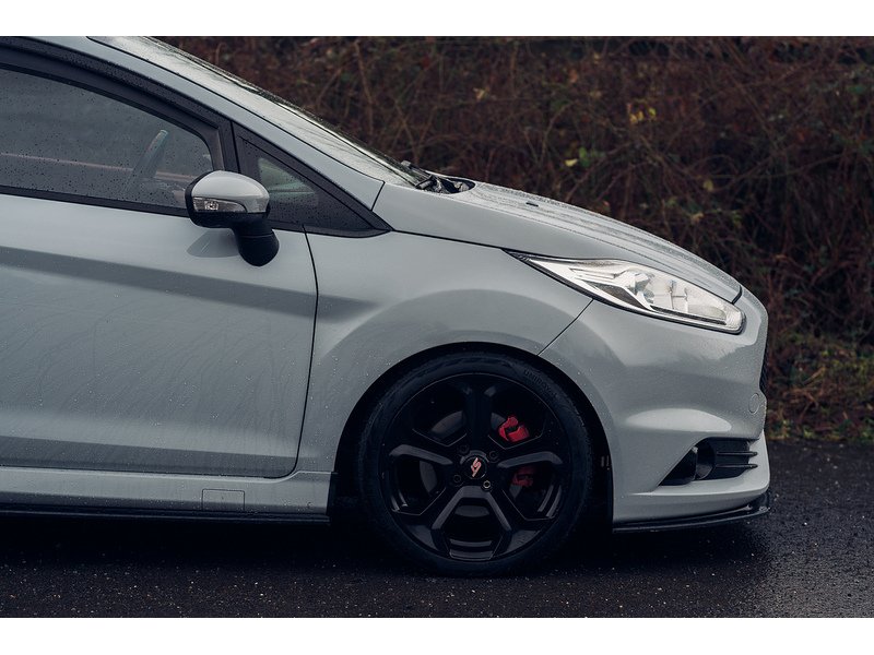 Ford 1.6T EcoBoost ST-200 Hatchback 3dr Petrol Manual Euro 6 (200 ps)