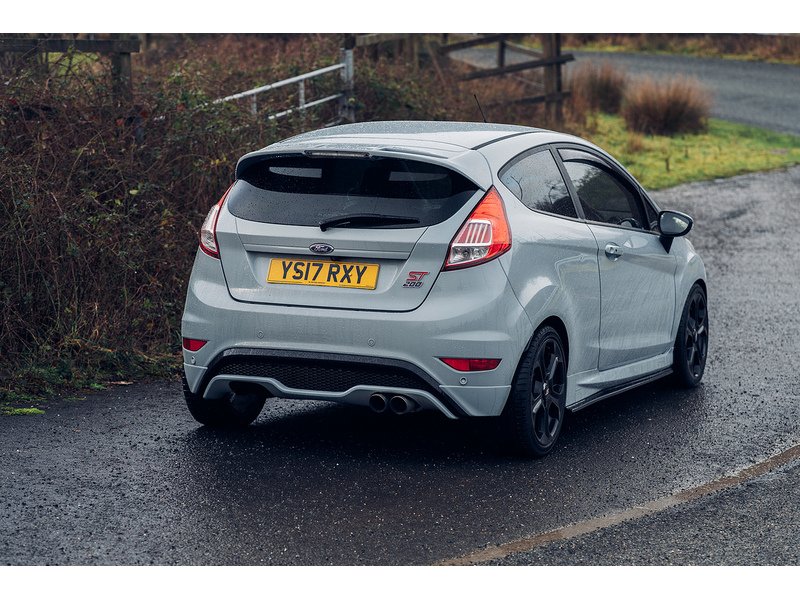 Ford 1.6T EcoBoost ST-200 Hatchback 3dr Petrol Manual Euro 6 (200 ps)