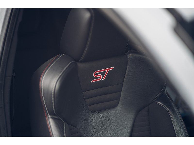 Ford 1.6T EcoBoost ST-200 Hatchback 3dr Petrol Manual Euro 6 (200 ps)