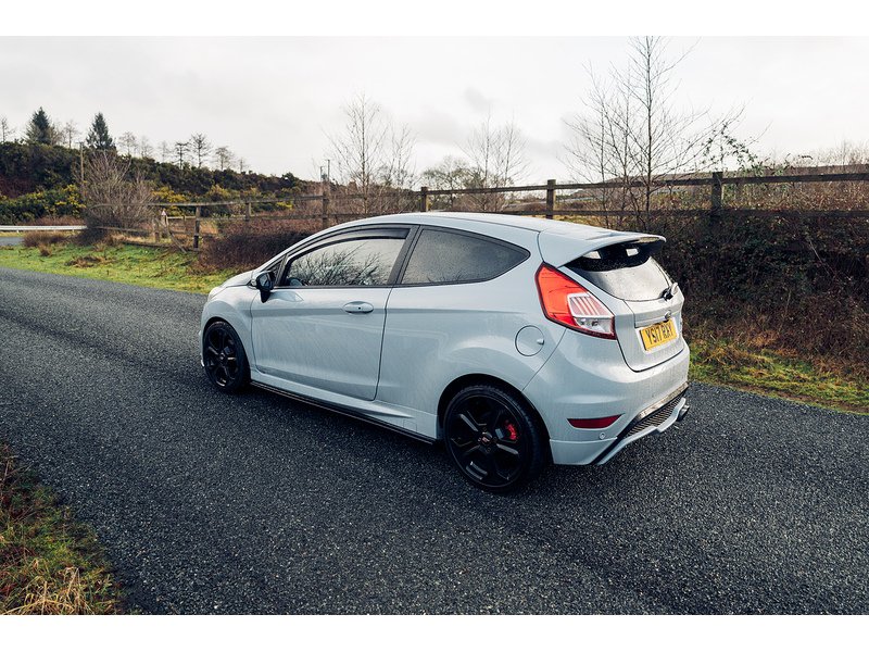 Ford 1.6T EcoBoost ST-200 Hatchback 3dr Petrol Manual Euro 6 (200 ps)