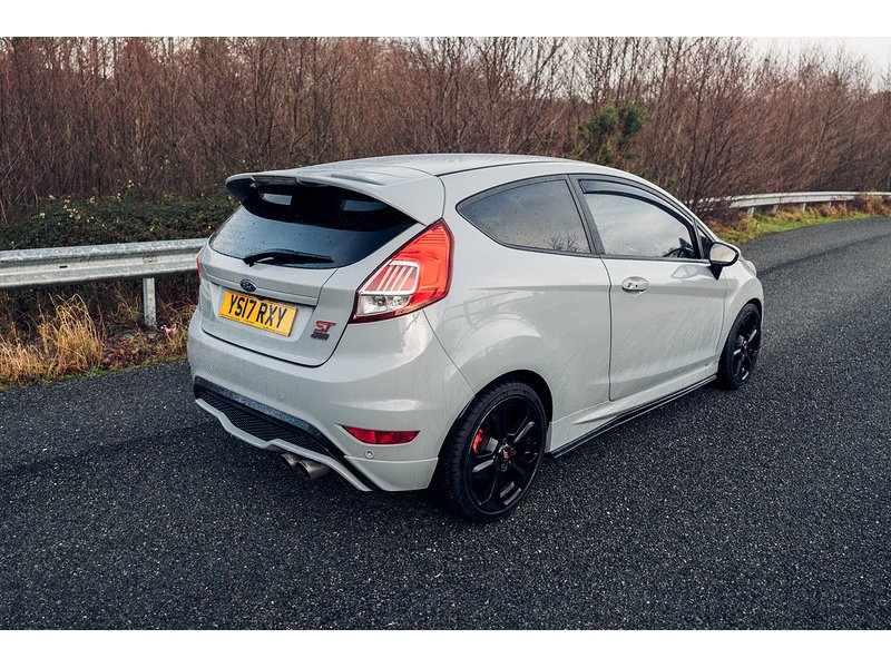 Ford 1.6T EcoBoost ST-200 Hatchback 3dr Petrol Manual Euro 6 (200 ps)