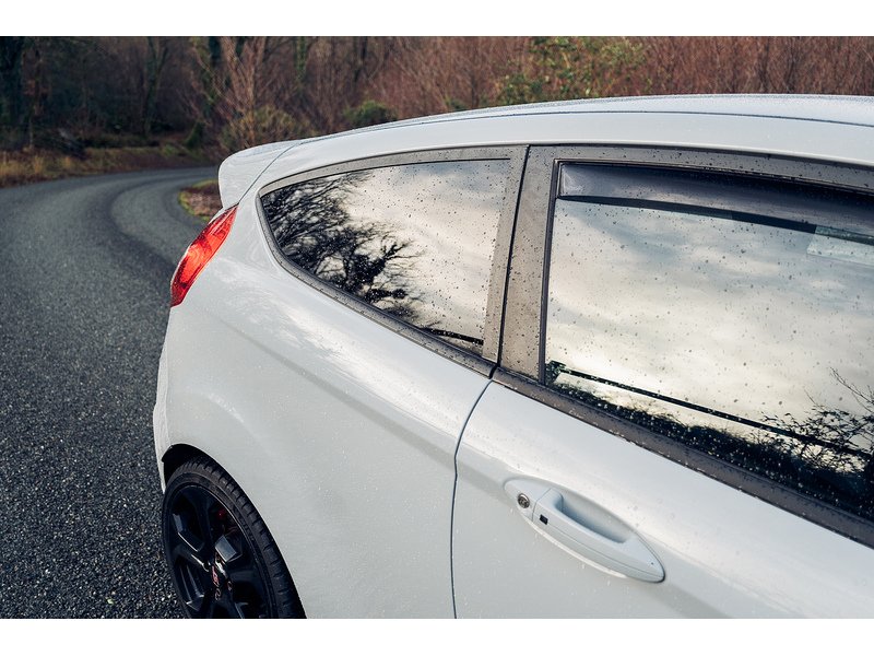 Ford 1.6T EcoBoost ST-200 Hatchback 3dr Petrol Manual Euro 6 (200 ps)