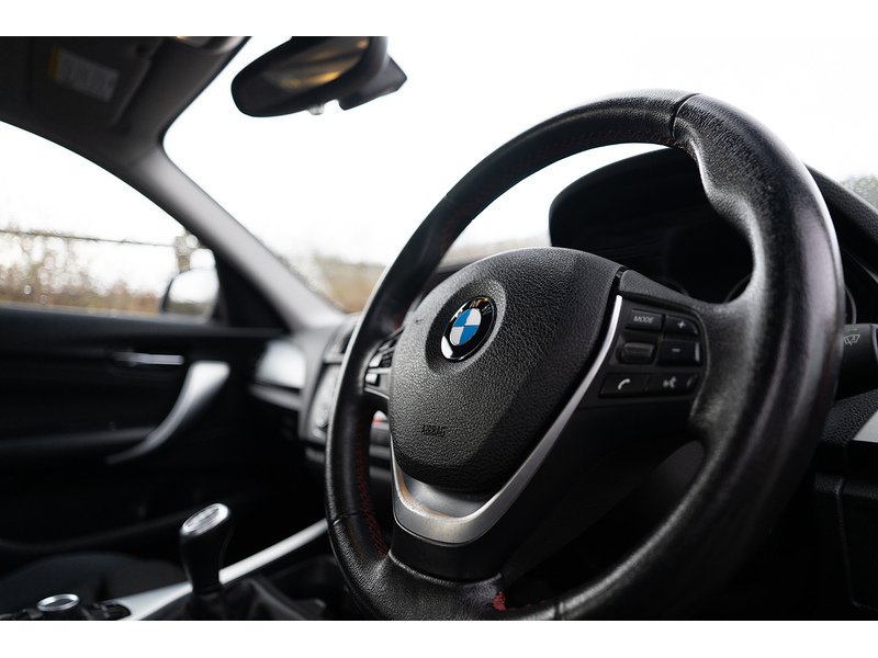 BMW 118d Sport Hatchback 2.0 Manual Diesel