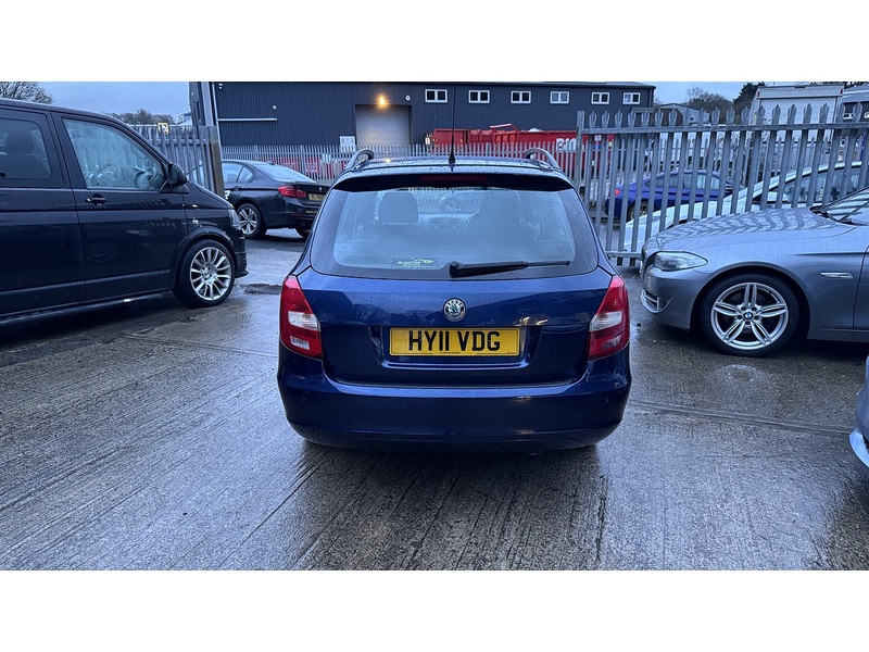 Skoda 1.2 TSI Elegance Estate 5dr Petrol Manual Euro 5 (86 ps)