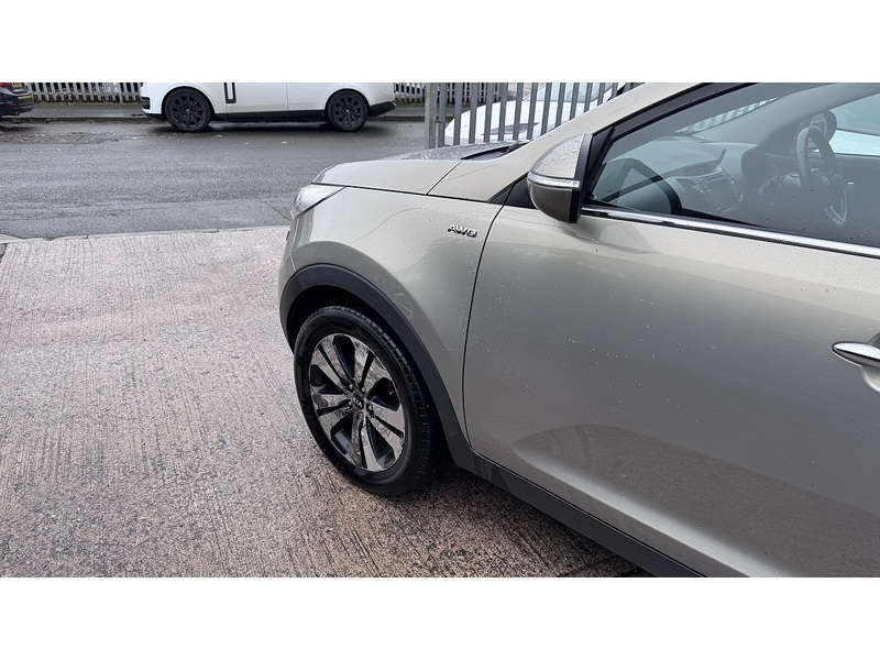 Kia 2.0 CRDi KX-3 SUV 5dr Diesel Manual AWD Euro 5 (134 bhp)