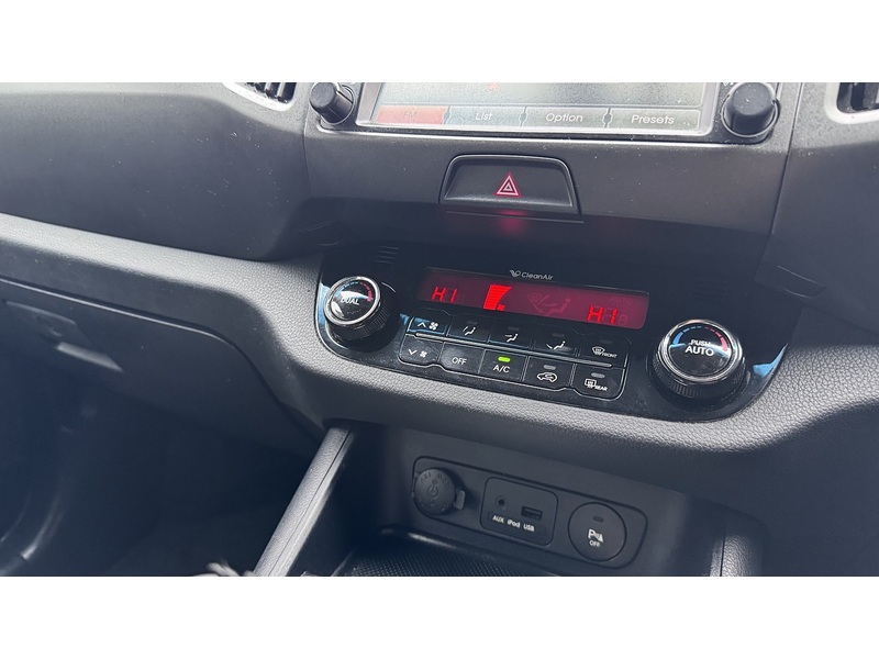 Kia 2.0 CRDi KX-3 SUV 5dr Diesel Manual AWD Euro 5 (134 bhp)