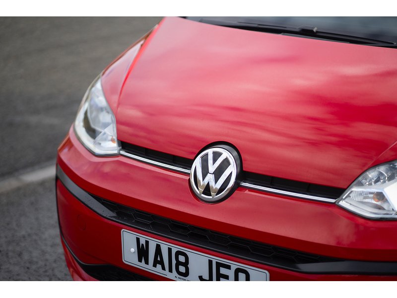 Volkswagen Move Up 1.0 Hatchback Petrol