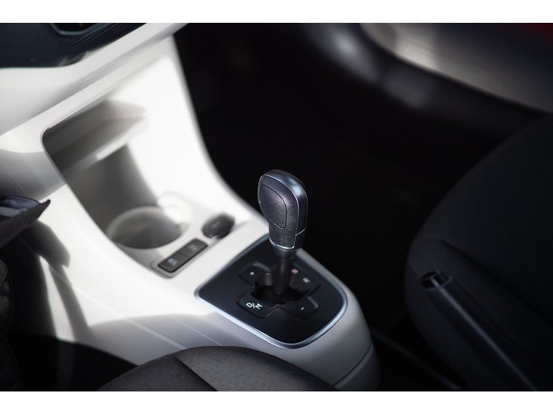 Volkswagen Move Up 1.0 Hatchback Petrol