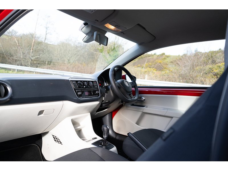 Volkswagen Move Up 1.0 Hatchback Petrol