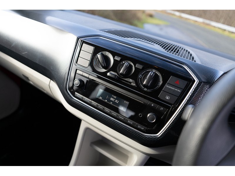 Volkswagen Move Up 1.0 Hatchback Petrol