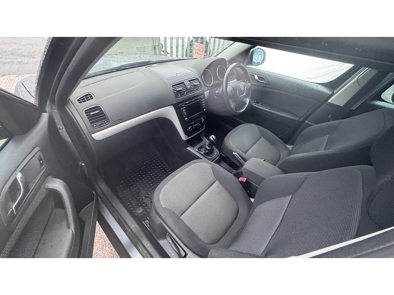 Skoda 2.0 TDI SE SUV 5dr Diesel Manual Euro 5 (110 ps)