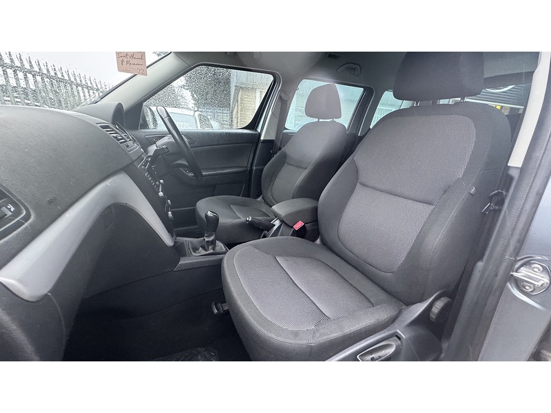 Skoda 2.0 TDI SE SUV 5dr Diesel Manual Euro 5 (110 ps)