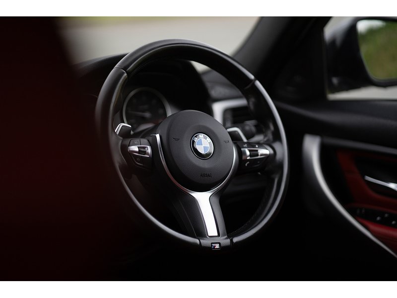 BMW 3.0 335d M Sport Saloon 4dr Diesel Auto xDrive Euro 6 (s/s) (313 ps)