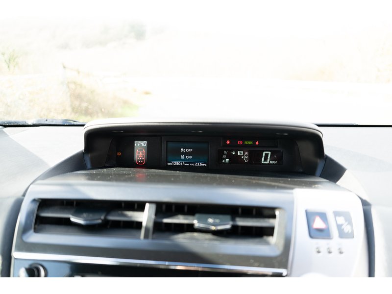 Toyota 1.8 VVT-h Icon MPV 5dr Petrol Hybrid CVT Euro 6 (s/s) (136 ps)