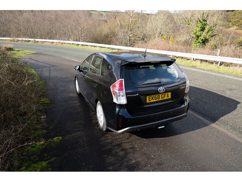 Toyota 1.8 VVT-h Icon MPV 5dr Petrol Hybrid CVT Euro 6 (s/s) (136 ps)