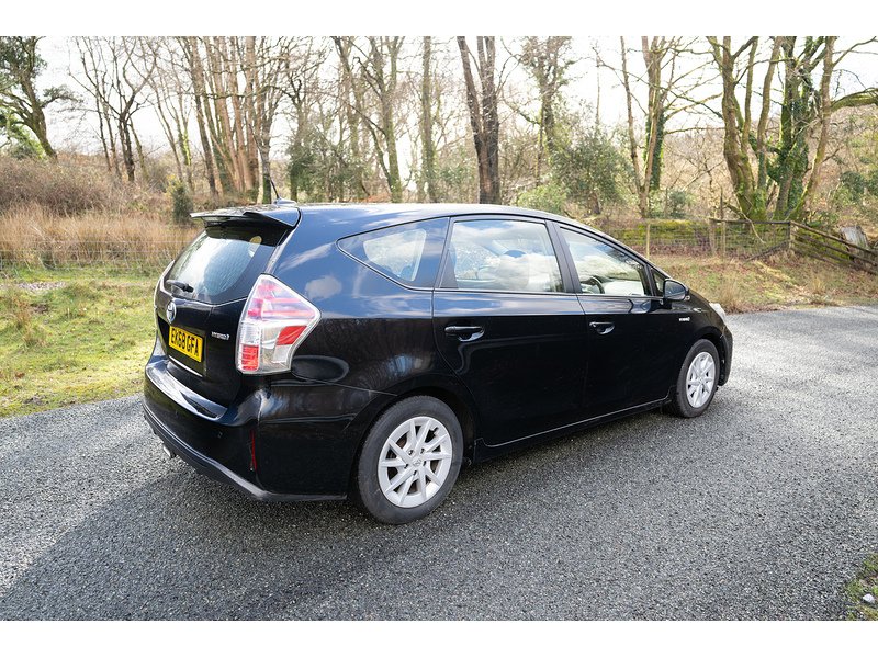 Toyota 1.8 VVT-h Icon MPV 5dr Petrol Hybrid CVT Euro 6 (s/s) (136 ps)