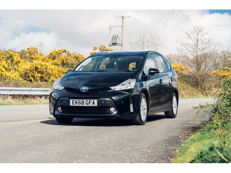 Toyota 1.8 VVT-h Icon MPV 5dr Petrol Hybrid CVT Euro 6 (s/s) (136 ps)