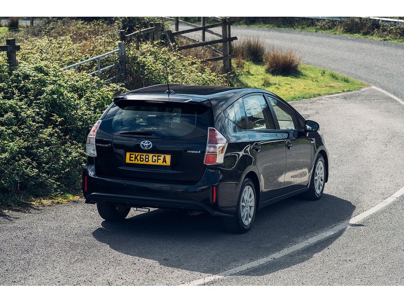 Toyota 1.8 VVT-h Icon MPV 5dr Petrol Hybrid CVT Euro 6 (s/s) (136 ps)