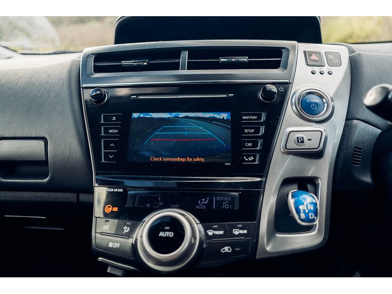 Toyota 1.8 VVT-h Icon MPV 5dr Petrol Hybrid CVT Euro 6 (s/s) (136 ps)