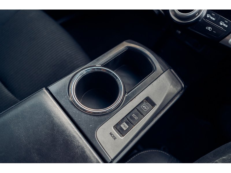 Toyota 1.8 VVT-h Icon MPV 5dr Petrol Hybrid CVT Euro 6 (s/s) (136 ps)