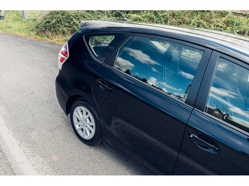 Toyota 1.8 VVT-h Icon MPV 5dr Petrol Hybrid CVT Euro 6 (s/s) (136 ps)