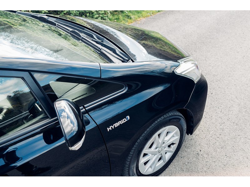 Toyota 1.8 VVT-h Icon MPV 5dr Petrol Hybrid CVT Euro 6 (s/s) (136 ps)