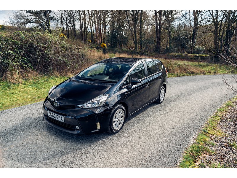 Toyota 1.8 VVT-h Icon MPV 5dr Petrol Hybrid CVT Euro 6 (s/s) (136 ps)