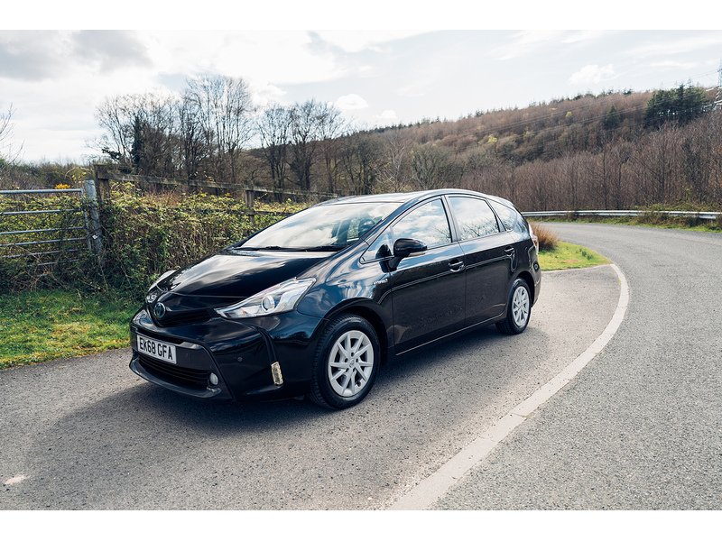 Toyota 1.8 VVT-h Icon MPV 5dr Petrol Hybrid CVT Euro 6 (s/s) (136 ps)