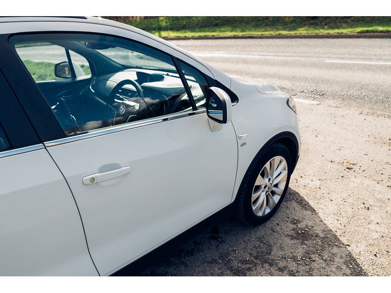 Vauxhall 1.7 CDTi SE SUV 5dr Diesel Auto 2WD Euro 5 (130 ps)