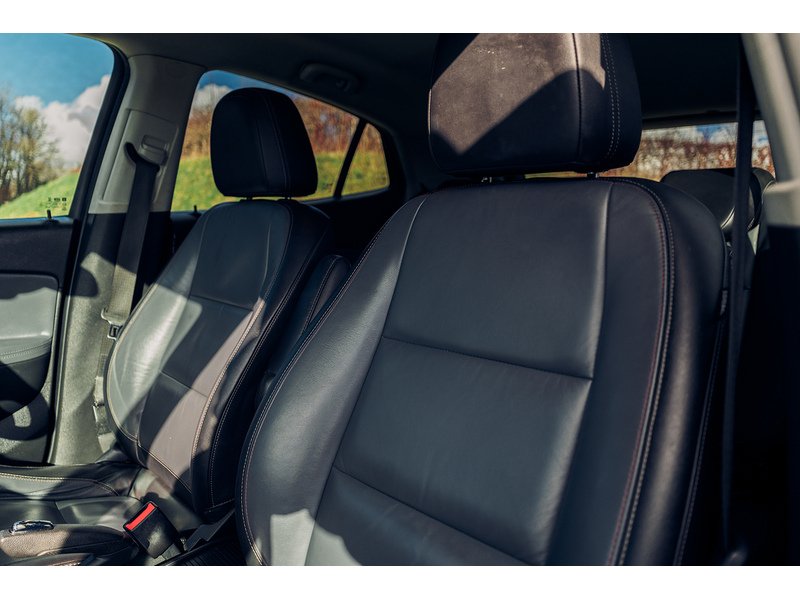 Vauxhall 1.7 CDTi SE SUV 5dr Diesel Auto 2WD Euro 5 (130 ps)