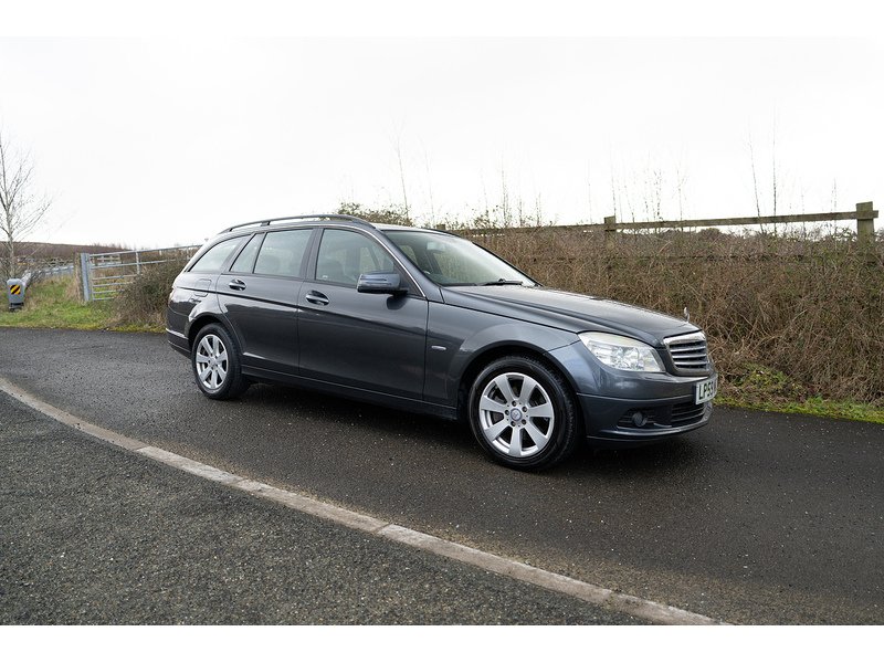 Mercedes-Benz 2.1 C220 CDI BlueEfficiency SE Saloon 4dr Diesel Manual Euro 5 (170 ps)