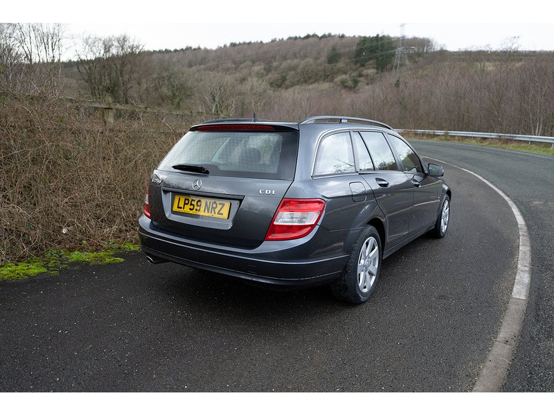 Mercedes-Benz 2.1 C220 CDI BlueEfficiency SE Saloon 4dr Diesel Manual Euro 5 (170 ps)