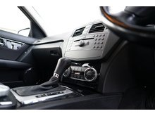 2.1 C220 CDI BlueEfficiency SE Saloon 4dr Diesel Manual Euro 5 (170 ps)