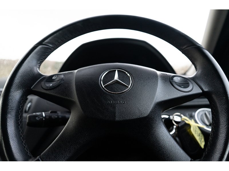 Mercedes-Benz 2.1 C220 CDI BlueEfficiency SE Saloon 4dr Diesel Manual Euro 5 (170 ps)