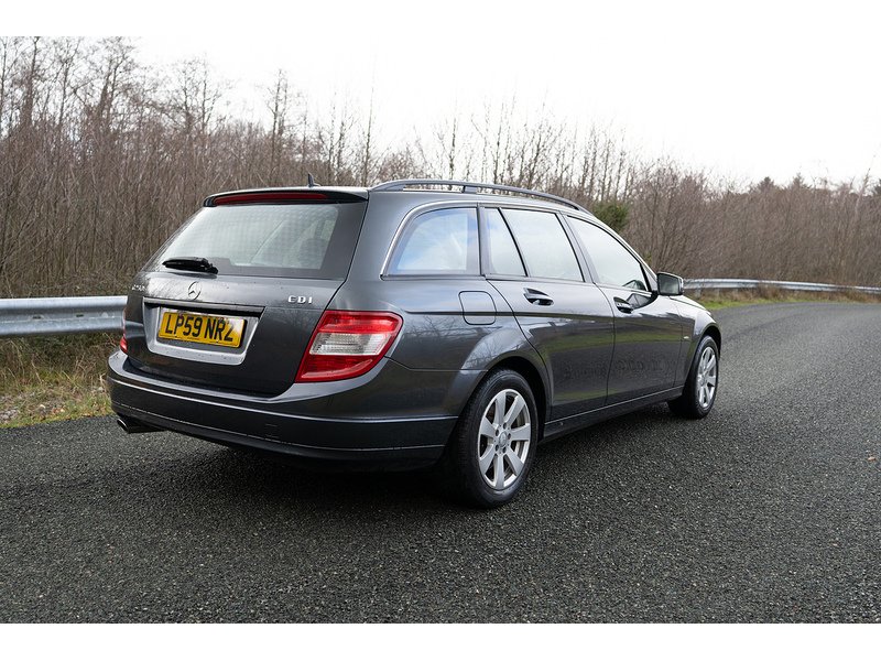 Mercedes-Benz 2.1 C220 CDI BlueEfficiency SE Saloon 4dr Diesel Manual Euro 5 (170 ps)